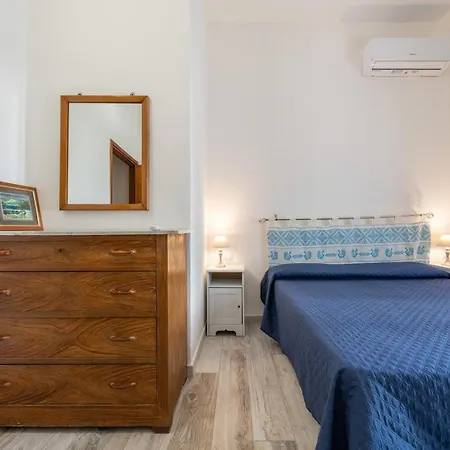 Regina Margherita 1 Holiday home Calasetta